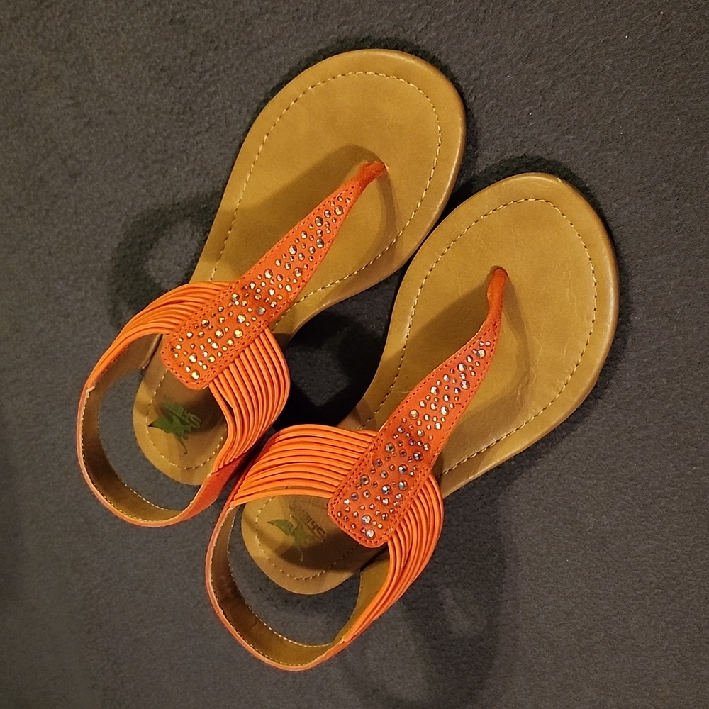 💙NWB SHIEKH SANDALS